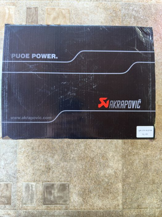 Vand Tips Dublu Akrapovic
