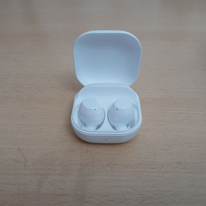 Samsung Galaxy a15 4g + samsung buds core