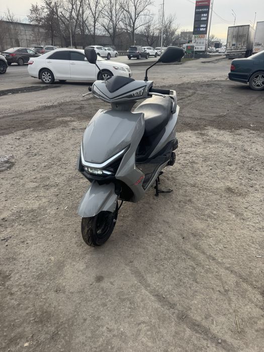 Мопед Benalli 200