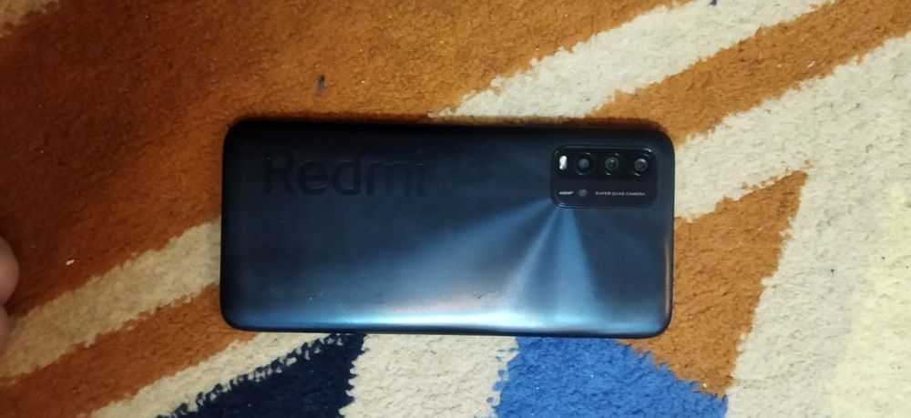 Продам телефон редми