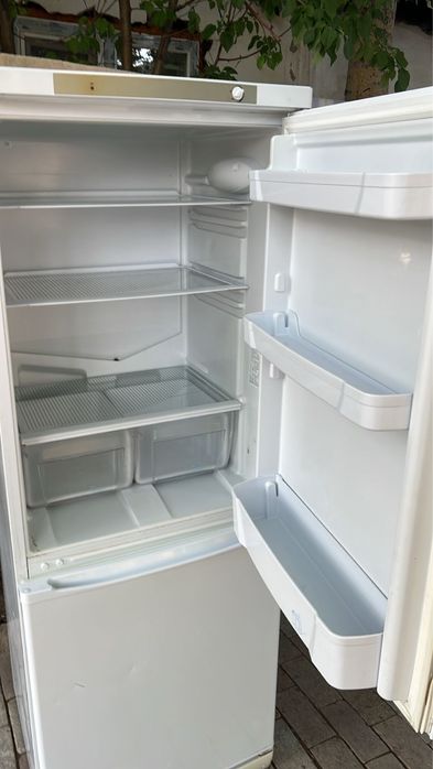 Продам Холодильник с Машинкой