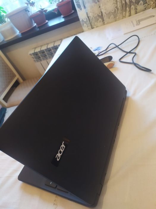 Ноутбук acer продам