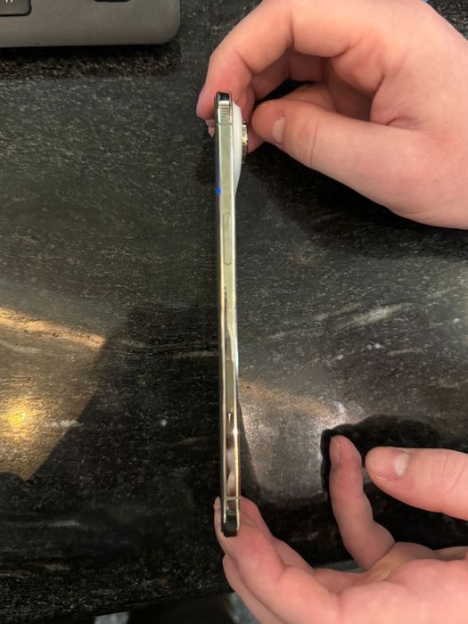 Продам iphone 17 air 256 gb