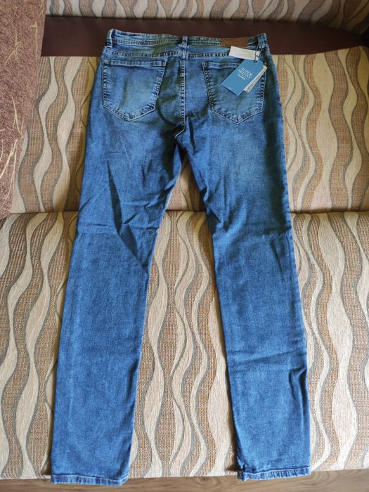 Blugi Pull&Bear marime EUR 44/MEX 34, noi cu eticheta