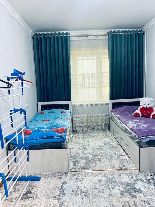 Продается 3 комнатная квартира 10 мкр 3 этаж