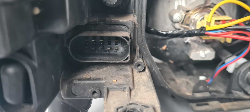 Фар Seat Ibiza 2009г