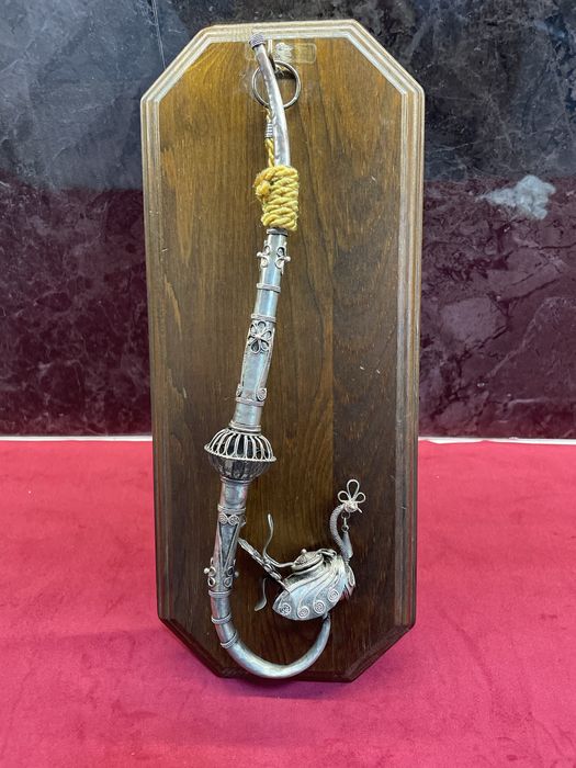 Pipă veche argintata