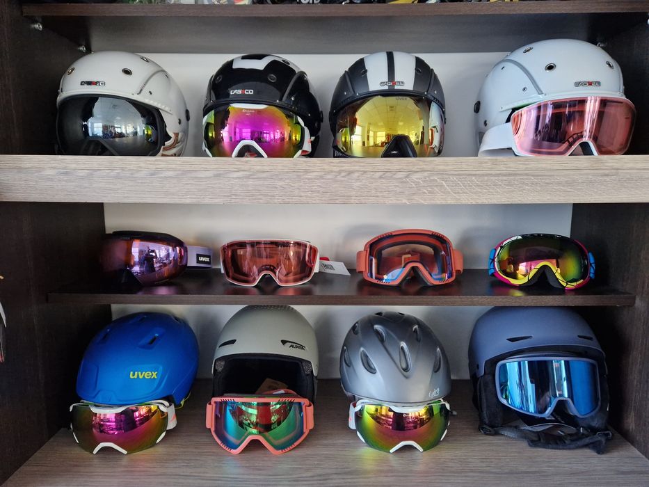 Ски и борд оборудване