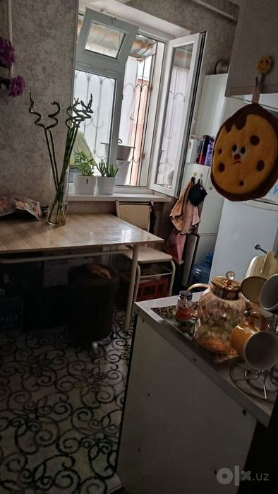 3 xonali kvartira sotiladi