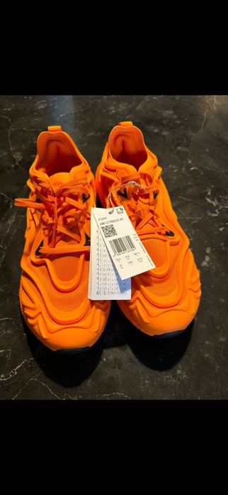 Adidas de designer Stella McCartney light boost