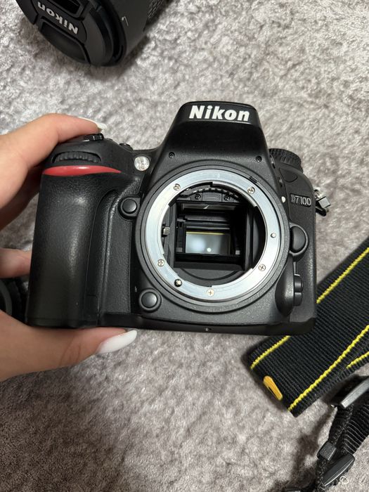 Продается фотоаппарат Nikon D7100