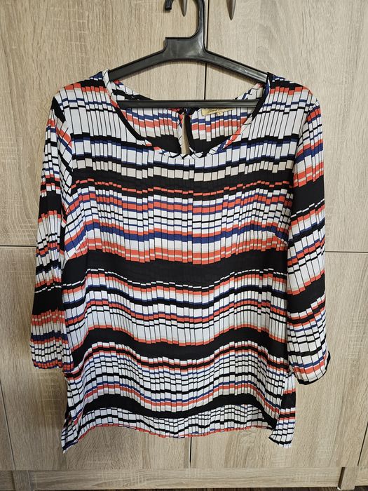 Блузки L- ХЛ    по 5 лв. брой