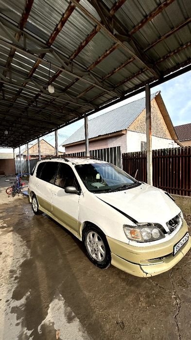 Toyota Ipsum 1998