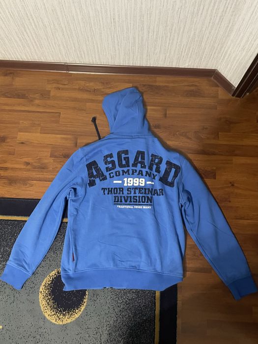 ThorSteinar продам кофту