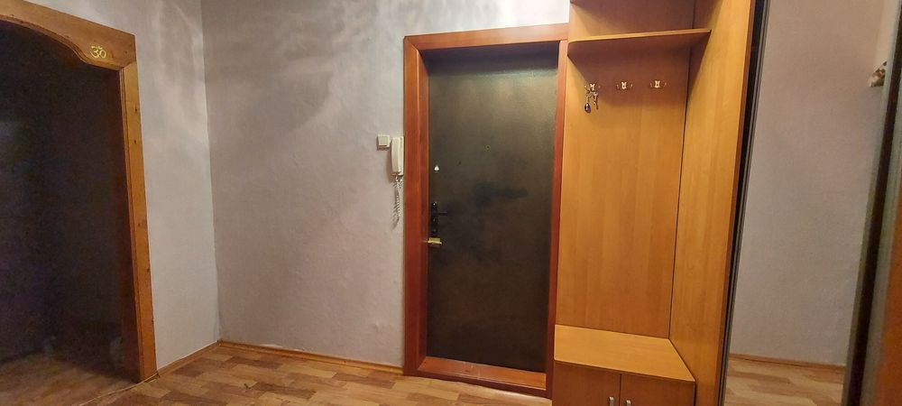Продам  2х комн кв на 1000мелочах