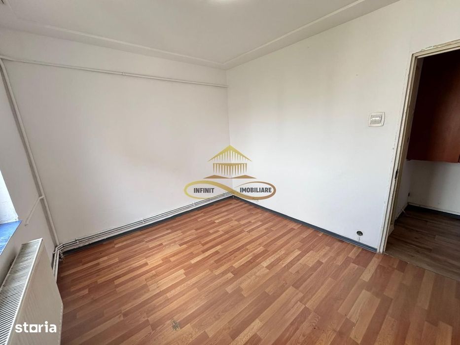 De vanzare apartament 2 camere decomandate Bacau