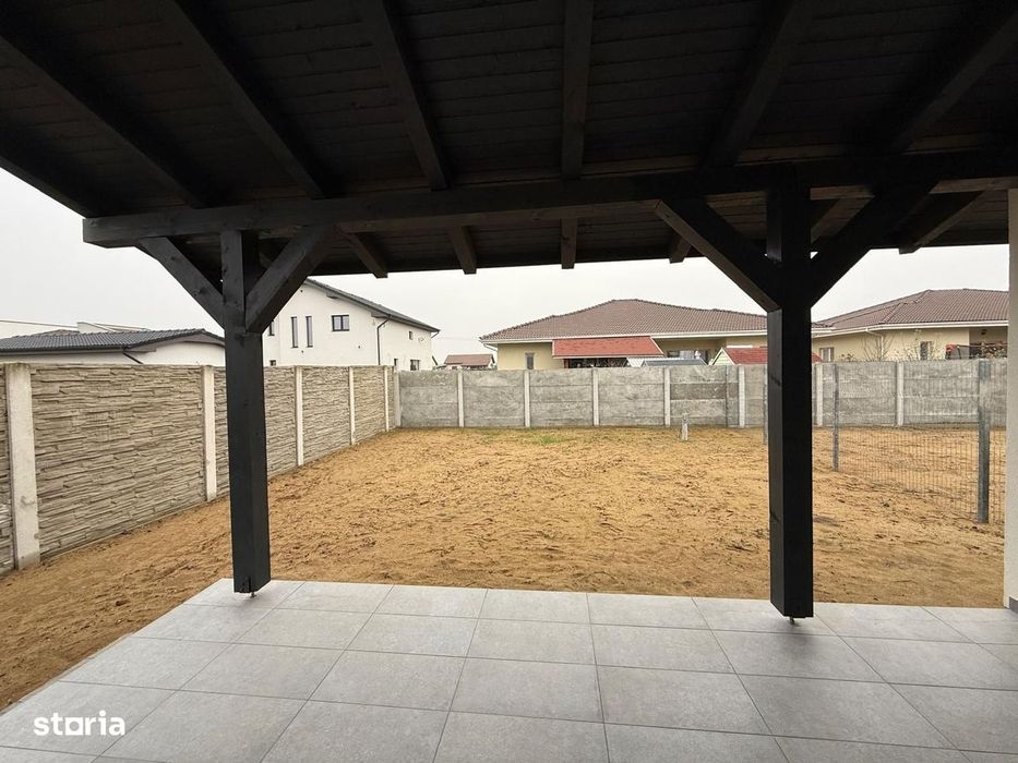 Duplex pe parter – compartimentare excelentă, teren generos.