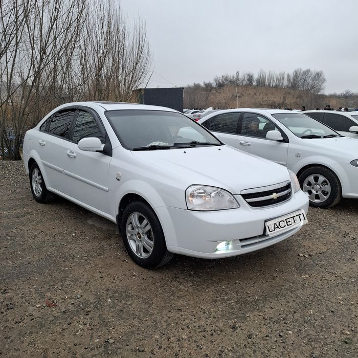 Chevrolet Lacetti  2011 года выпуска