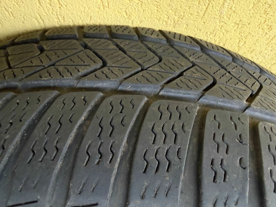 Pirelli Winter SOTOZero 3 M+S| BMW *| 225/50 R18