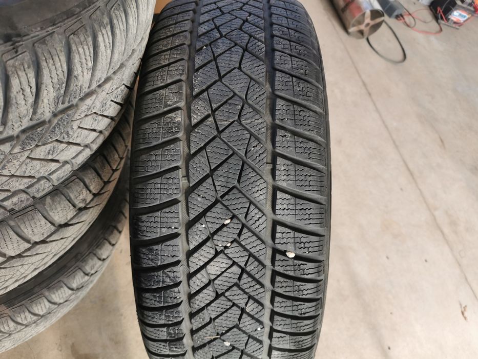 225/50/17 Гуми с джанти за Ауди