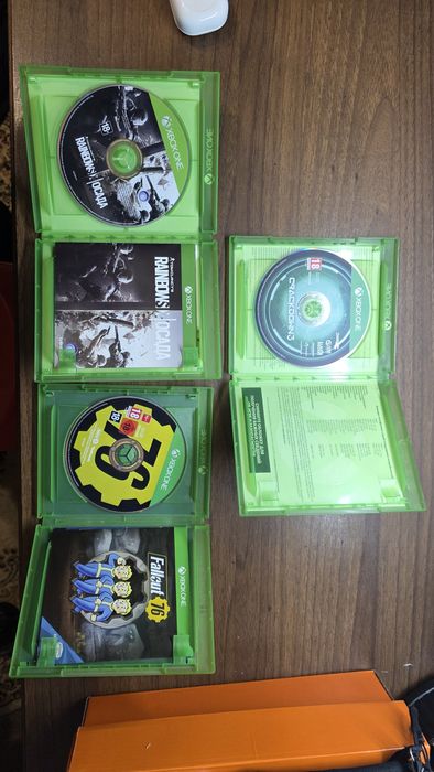 Диски на xbox 3 штуки