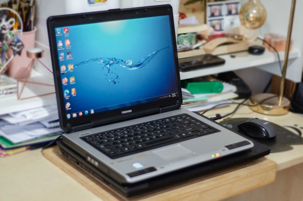 Laptop Toshiba mai vechi,  3 gb ram