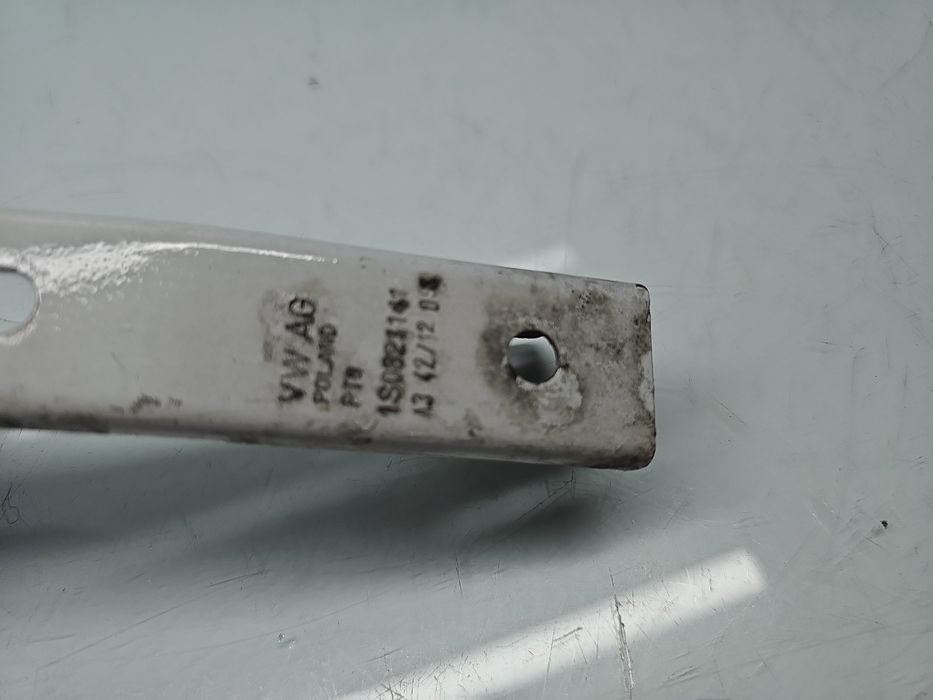 Suport aripa stanga fata Volkswagen UP [Fabr 2011-2019] 1S0821141