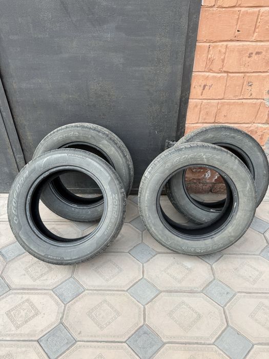 Продам комплект летней резины R16