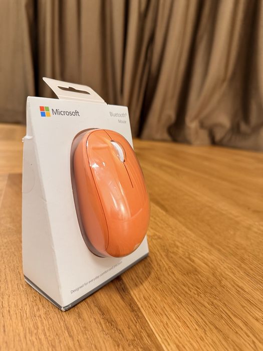 Mouse Bluetooth Microsoft, culoare peach
