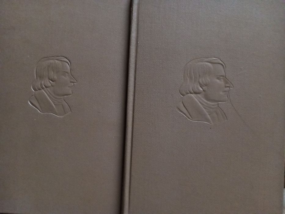 Продам книги в  отличном состоянии