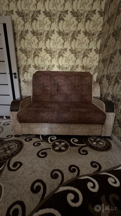 Продаётся диван раскладной  Divan mebel sotiladi Диван сотилади