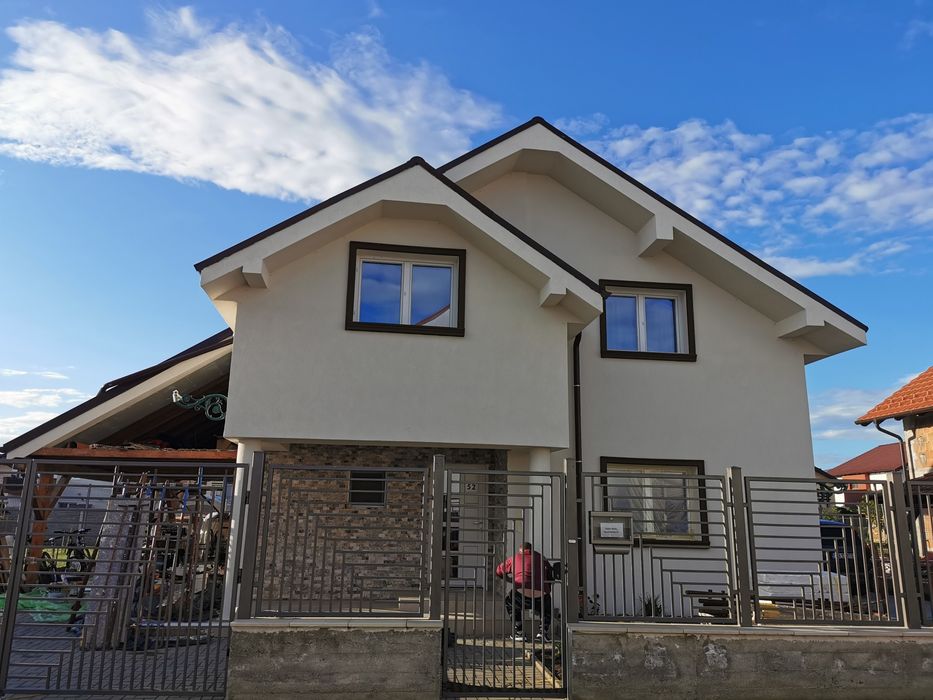 Termosistem, izolatii termice fatade, renovari, vopsire, reparatii.