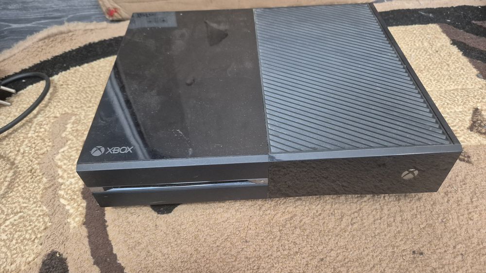 XBOX negru prima ediție