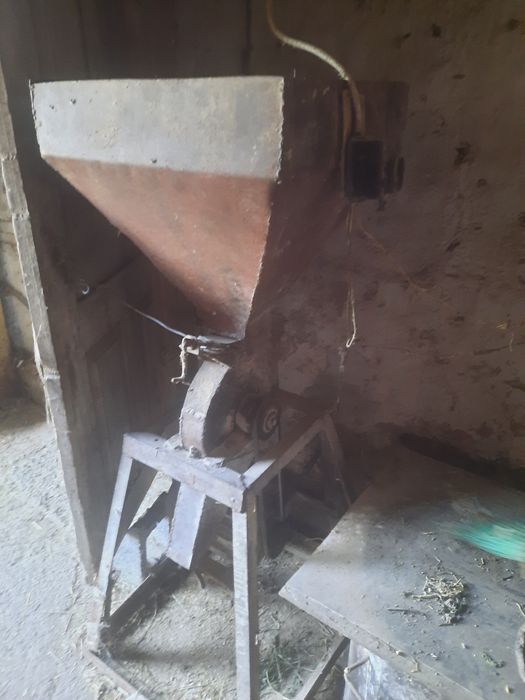 Дробилка для зерна