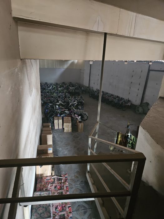 Joy sotiladi, joylashuv kombinat bozori Toshloq tarafdan kirish