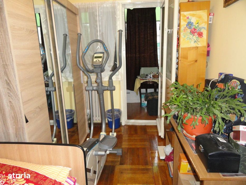 Apartament 3 camere conf. 1, 2 balcoane, et. 3, Vlaicu - Lebada, 73 mp