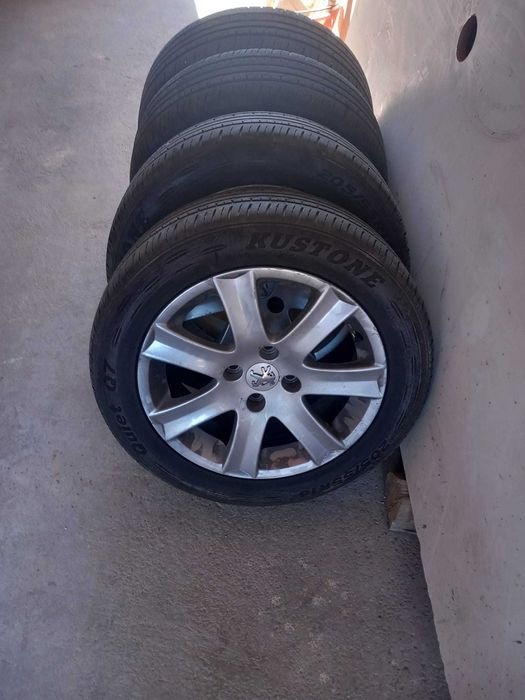 Set jante aluminiu si cauciucuri Peugeot 16 inch cu 4 prezoane
