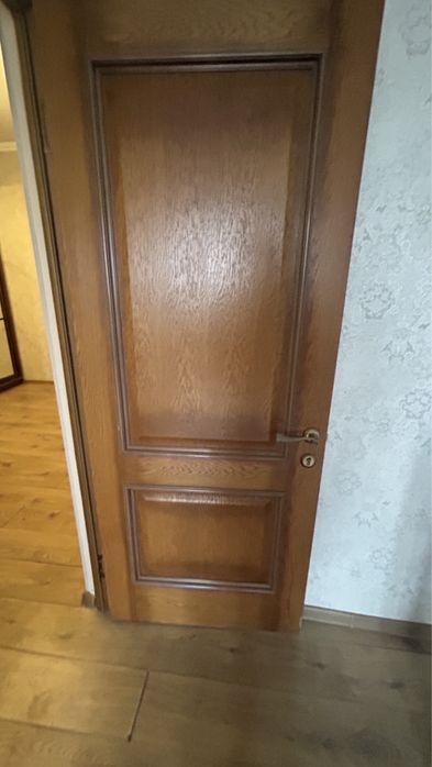 Двери шпон деревяные срочно