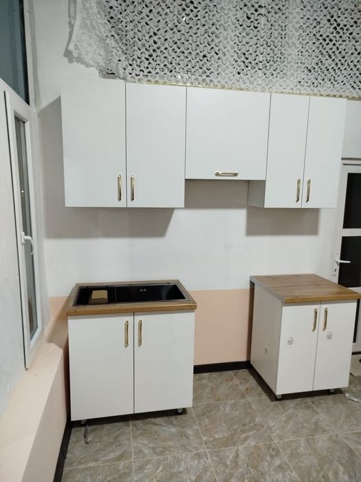 Мойка с тумбой .