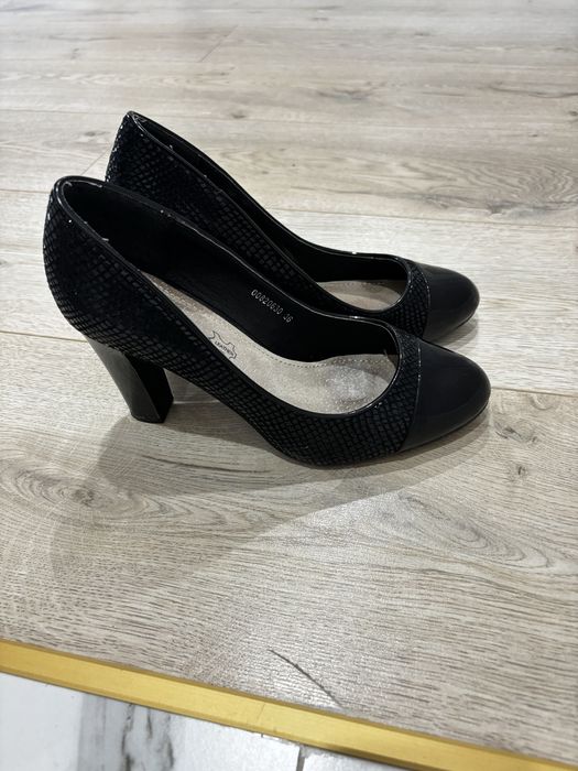 Женские туфли