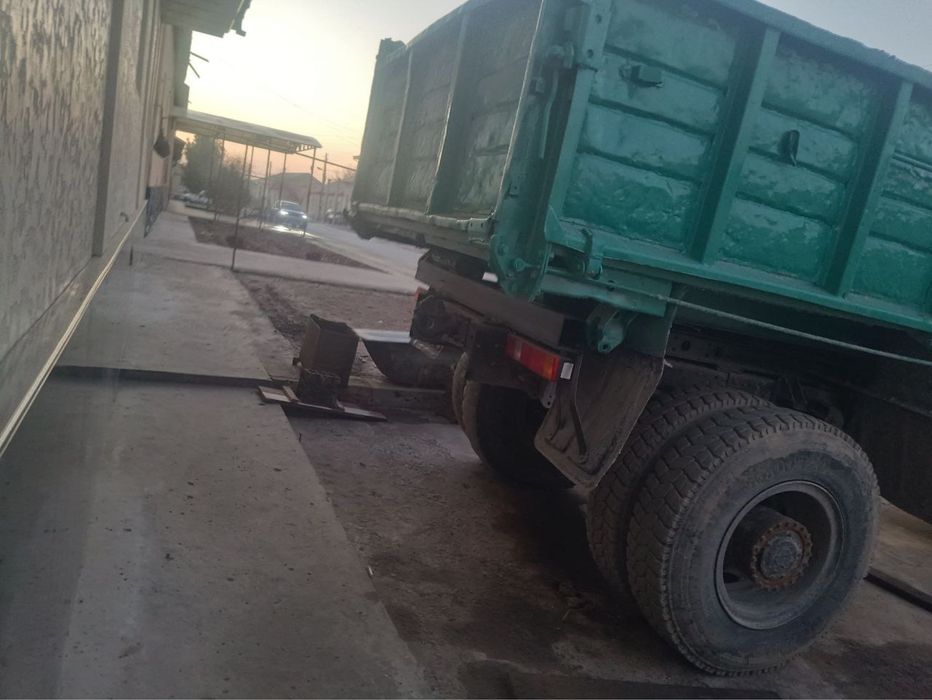 Zil unversal samasval 1986 yil