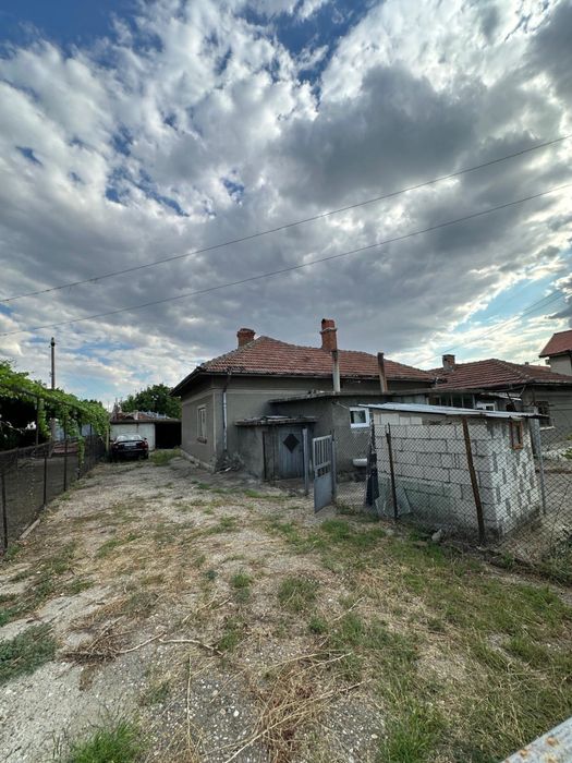 Продава се Къща в Тутракан - 200 кв.м за 450 €/кв.м - Снимка #4