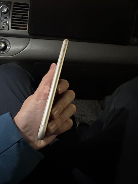 Продам iPhone 11 128 Gb айфон 11