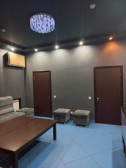 Продам караоке клуб в центре города