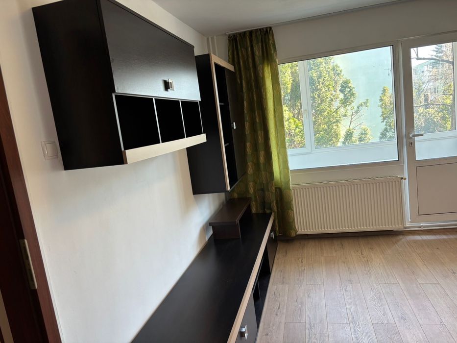 Particular inchiriezi