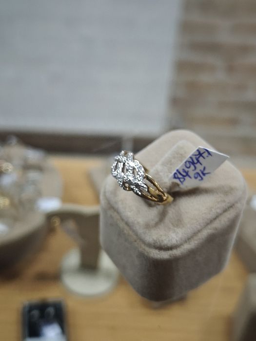 Inel aur 9k 3.01gr cu diamante naturale (r)