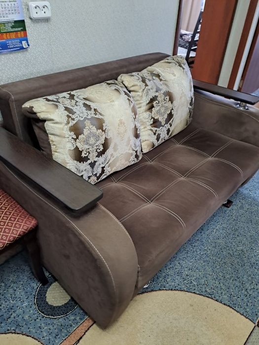 Продам диван в отличном состоянии