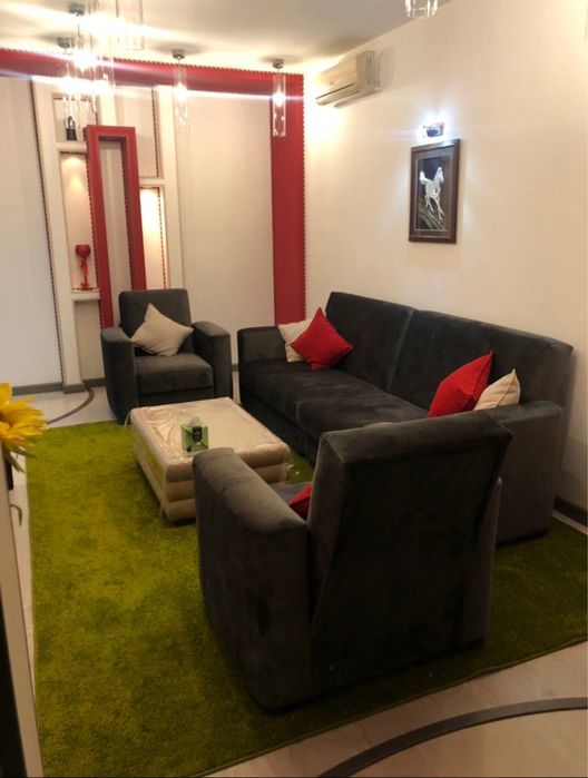 Metro oybek. Kunlik uy