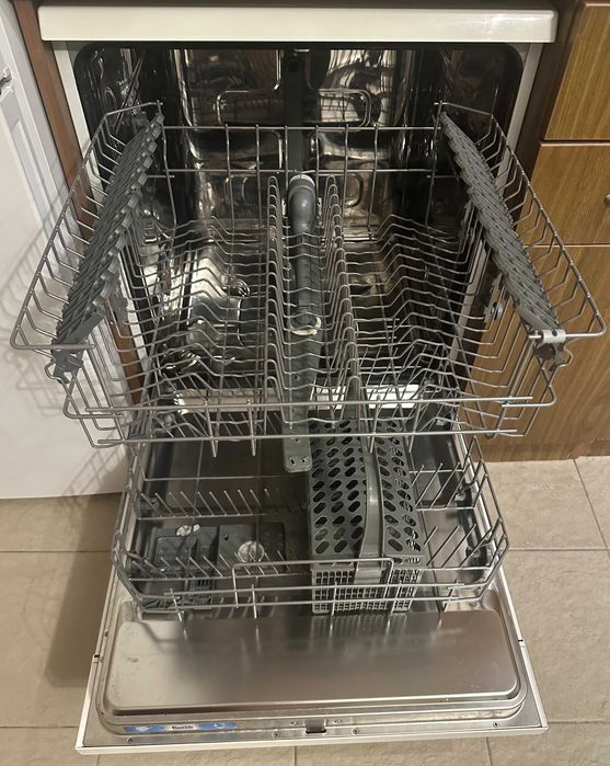 Съдомиялна Electrolux