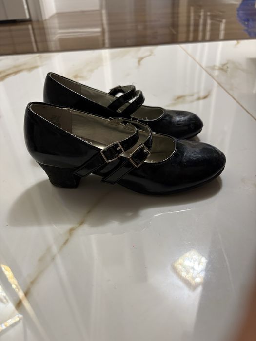 Детские туфли для девочек